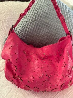 Vintage hot pink faux leather laser-cut floral hobo/slouch satchel bag